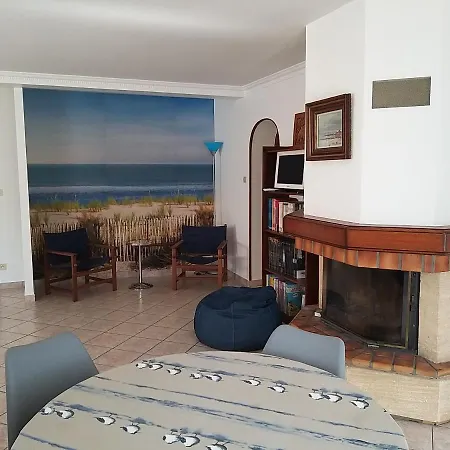 3 6 Pers Rez De Jardin 5min Quartier Du Phare Location Du Dimanche Au Dimanche En Juillet Et Aout アパート *