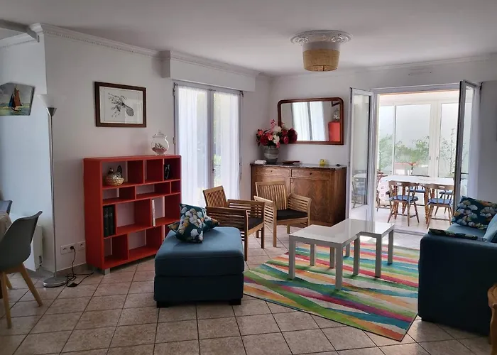 3 6 Pers Rez De Jardin 5min Quartier Du Phare Location Du Dimanche Au Dimanche En Juillet Et Aout Appartement La Tranche-sur-Mer